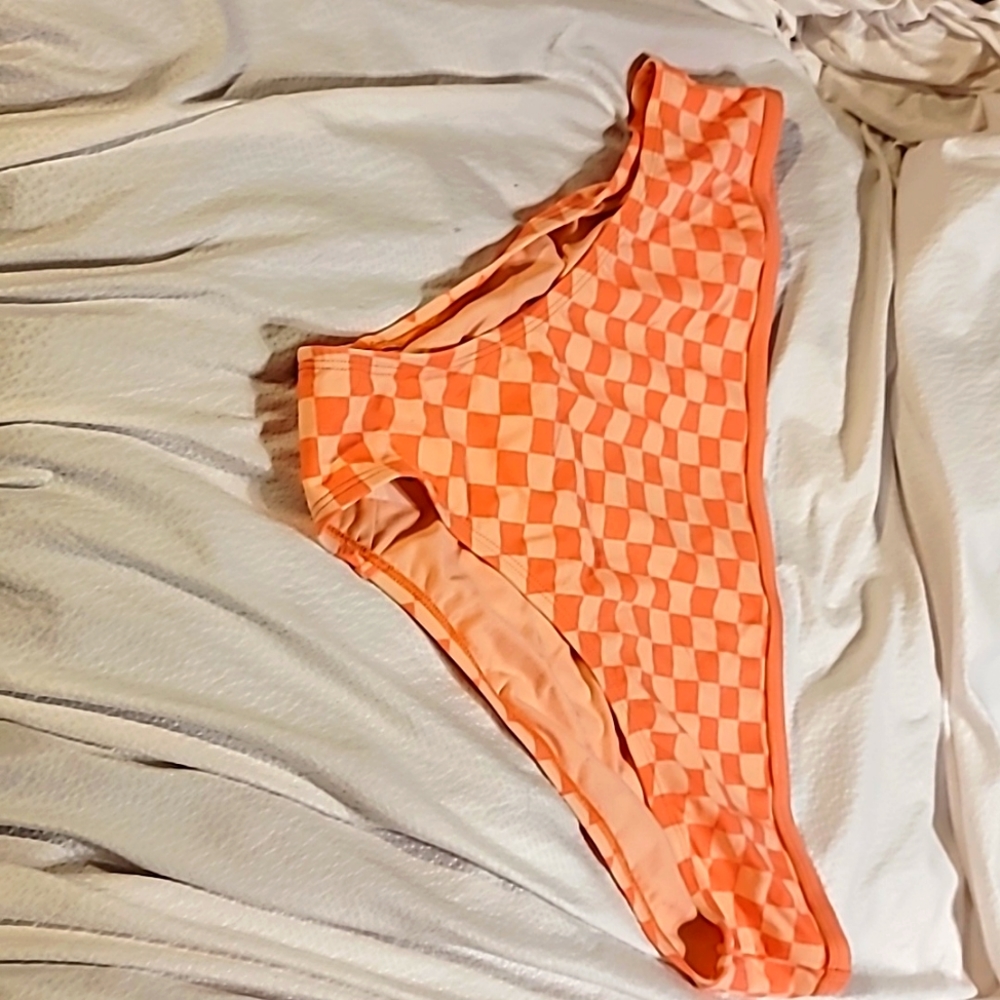 NWT PLUS SIZE BIKINI BOTTOM 2X 20W TO 22W moderate coverage